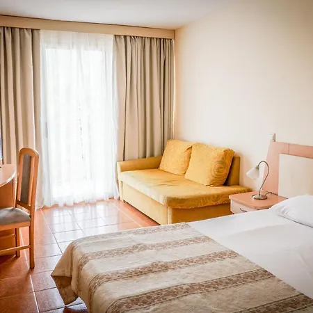 Park & Aqua Park 3* 阿尔贝纳