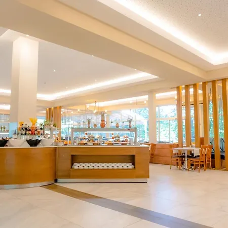 酒店 Park & Aqua Park 3*