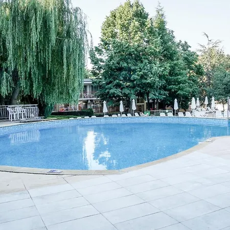 Park & Aqua Park 3*
