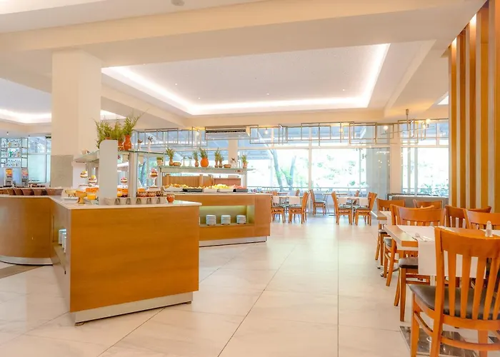 Hotel Park & Aqua Park 3*